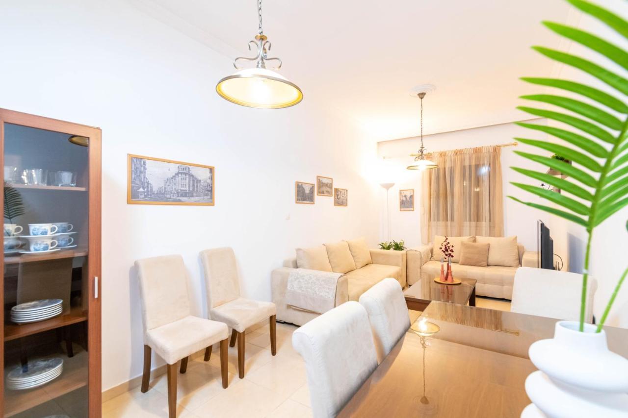 F & B Collection - 2 Bedroom Flat * Tesalónica