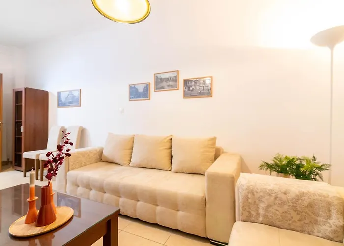 F & B Collection - 2 Bedroom Flat